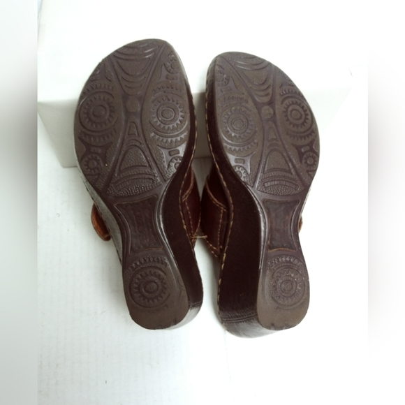 Born Handcrafted Footwear Wedge Mule Shoes Women's Size 7/38 Maroon Brown - Picture 4 of 8